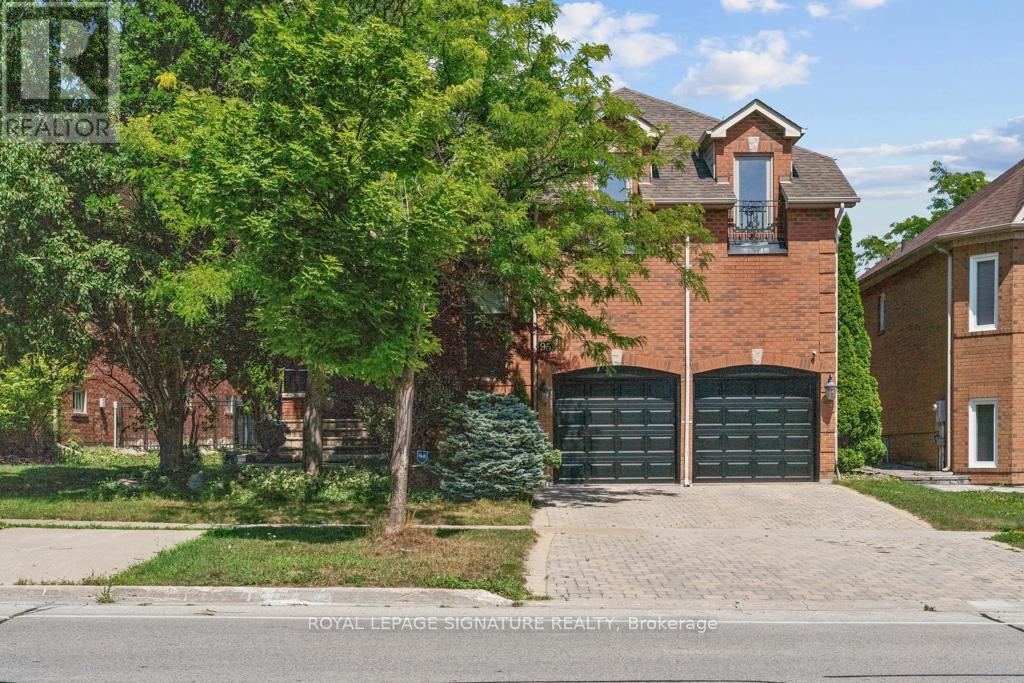 Photo 33 of 95 Shaftsbury Avenue, Richmond Hill ON