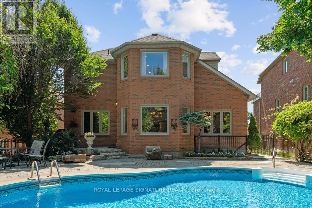 Photo 6 of 95 Shaftsbury Avenue, Richmond Hill ON