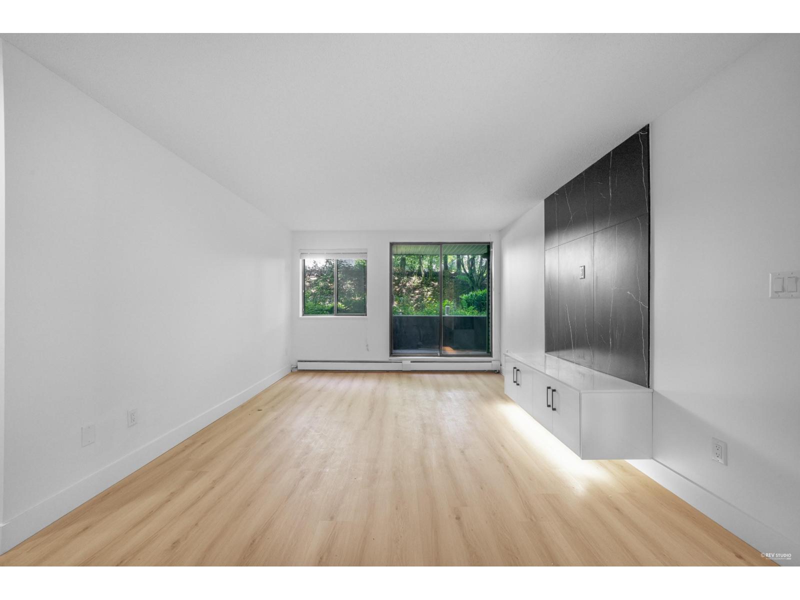 Photo 2 of 111 10698 151 A Street, Surrey BC
