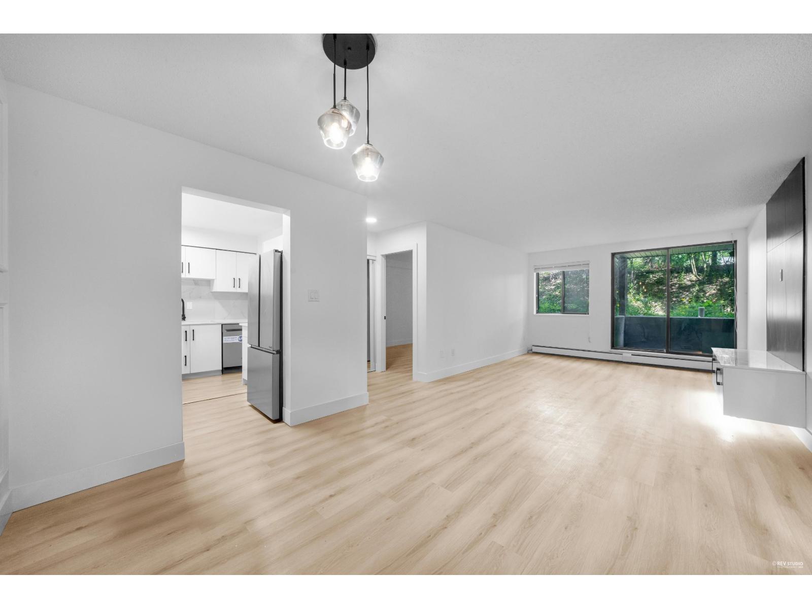 Photo 1 of 111 10698 151 A Street, Surrey BC
