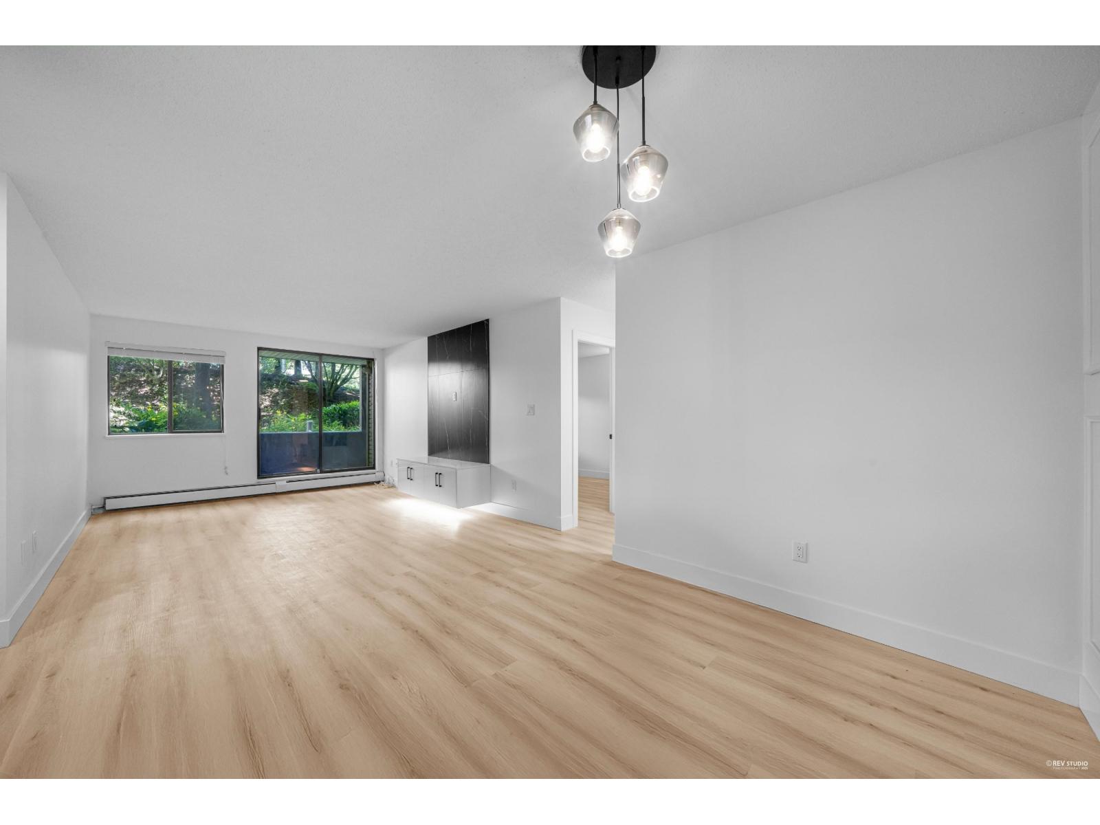 Photo 5 of 111 10698 151 A Street, Surrey BC