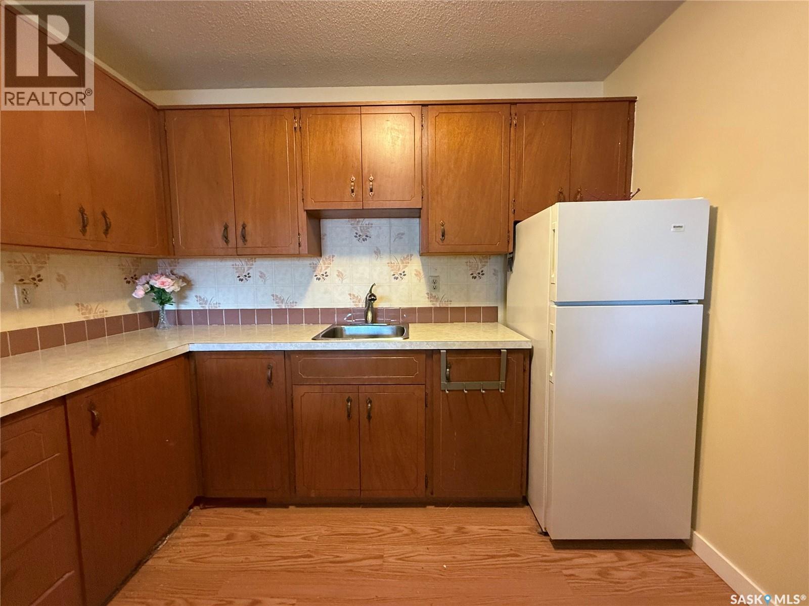 Single Family House Low rise for Sale in   RAE STREET Regina 