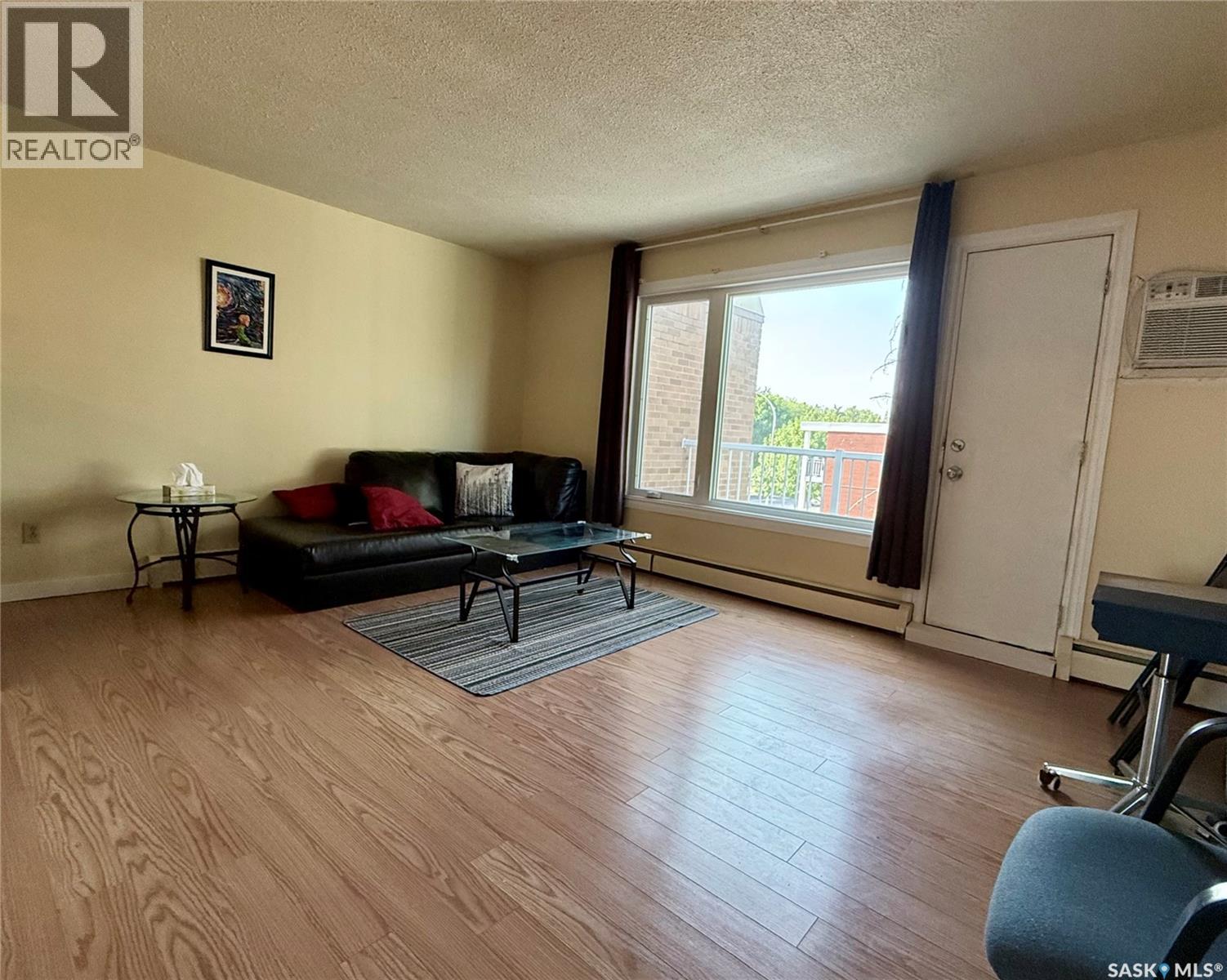 Single Family House Low rise for Sale in   RAE STREET Regina 