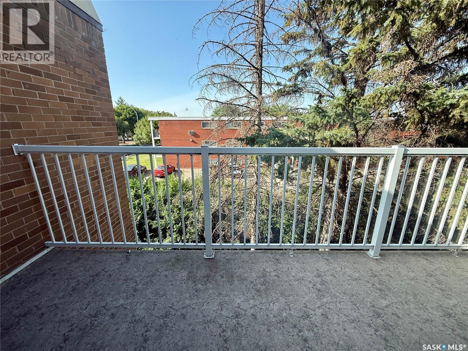 Single Family House Low rise for Sale in   RAE STREET Regina 