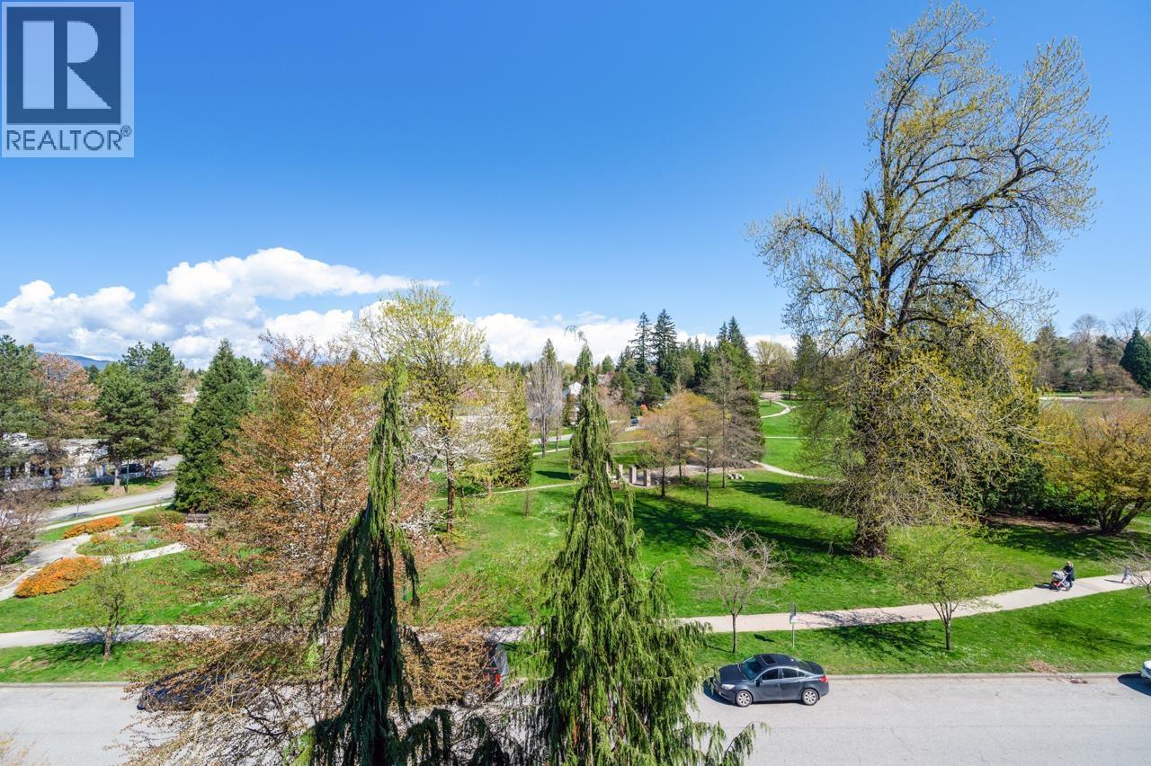 Photo 2 of 403 4685 Valley Drive, Vancouver BC