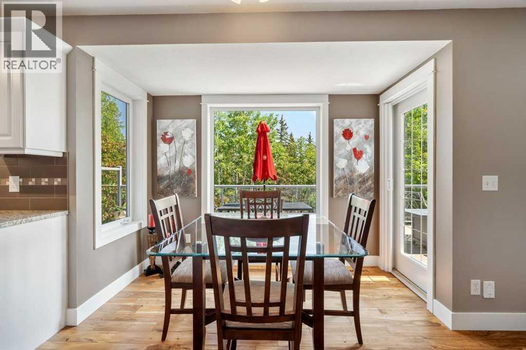 Photo 11 of 52 Bow Ridge Crescent, Cochrane AB