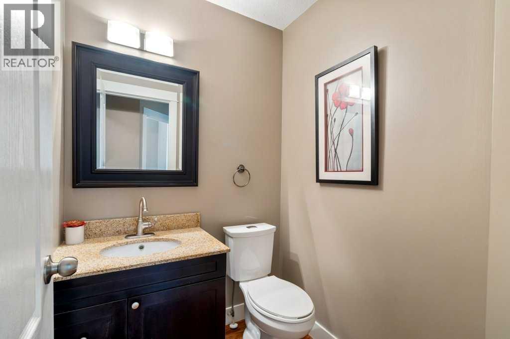 Photo 17 of 52 Bow Ridge Crescent, Cochrane AB