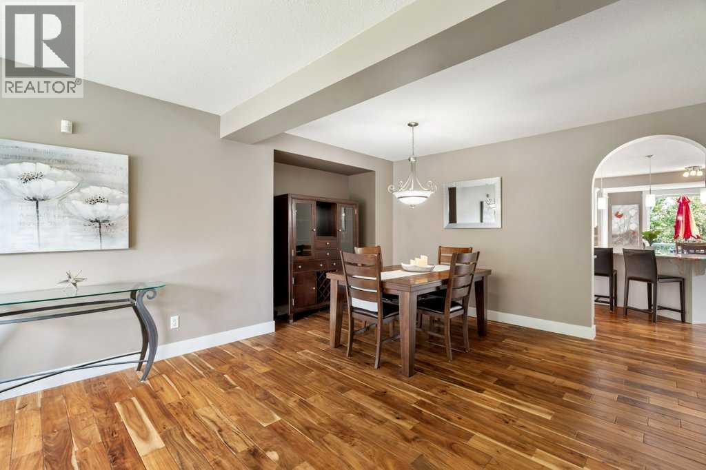 Photo 6 of 52 Bow Ridge Crescent, Cochrane AB
