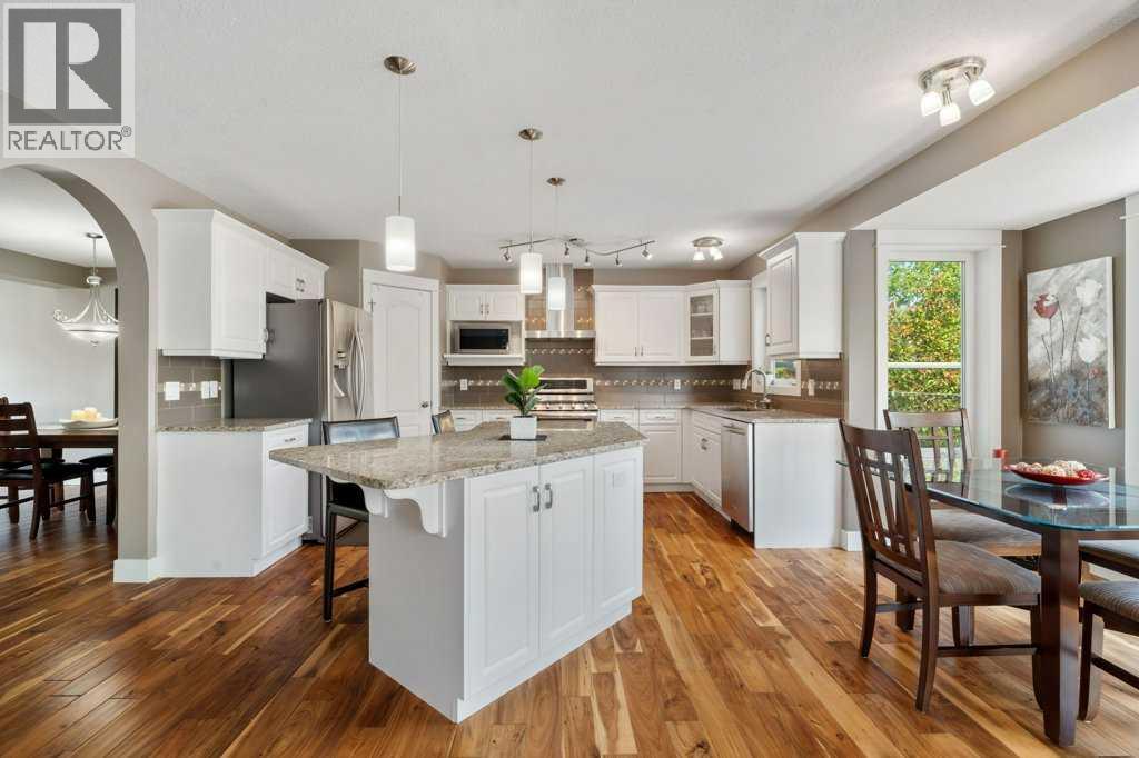 Photo 7 of 52 Bow Ridge Crescent, Cochrane AB