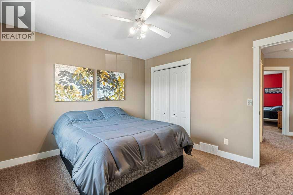 Photo 30 of 52 Bow Ridge Crescent, Cochrane AB