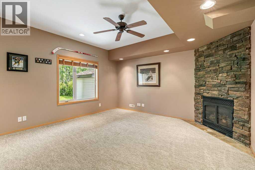 Photo 36 of 52 Bow Ridge Crescent, Cochrane AB