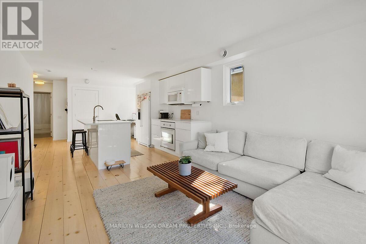 Photo 33 of 67 Pinhey Street, Ottawa ON