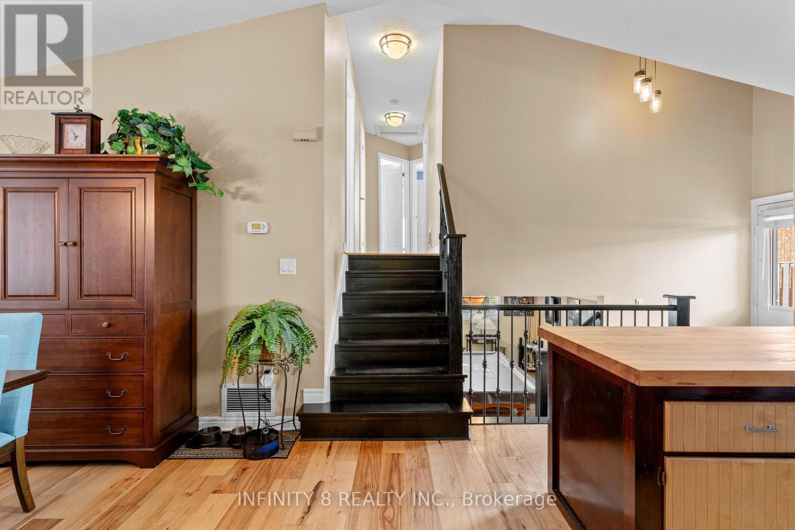 Photo 31 of 7745 Bishop Avenue, Niagara Falls ON