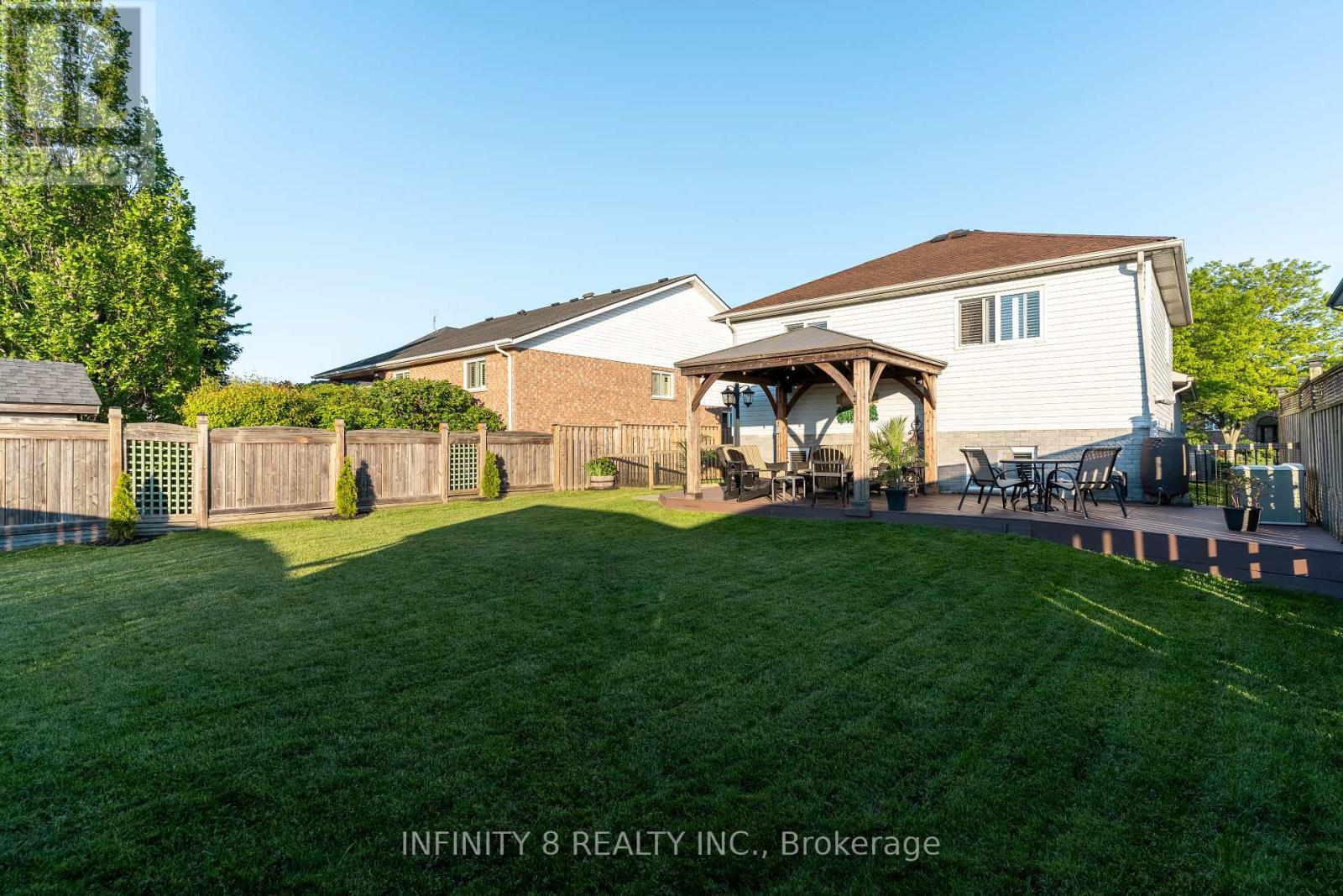 Photo 17 of 7745 Bishop Avenue, Niagara Falls ON