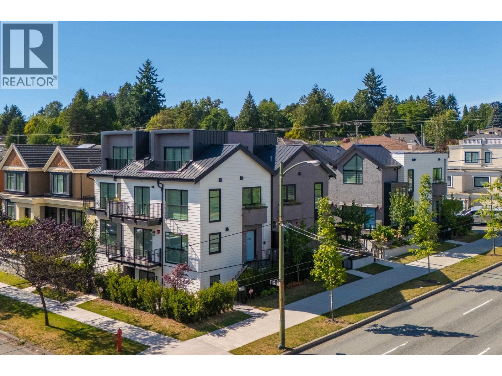 Photo 1 of 7359 Oak Street, Vancouver BC