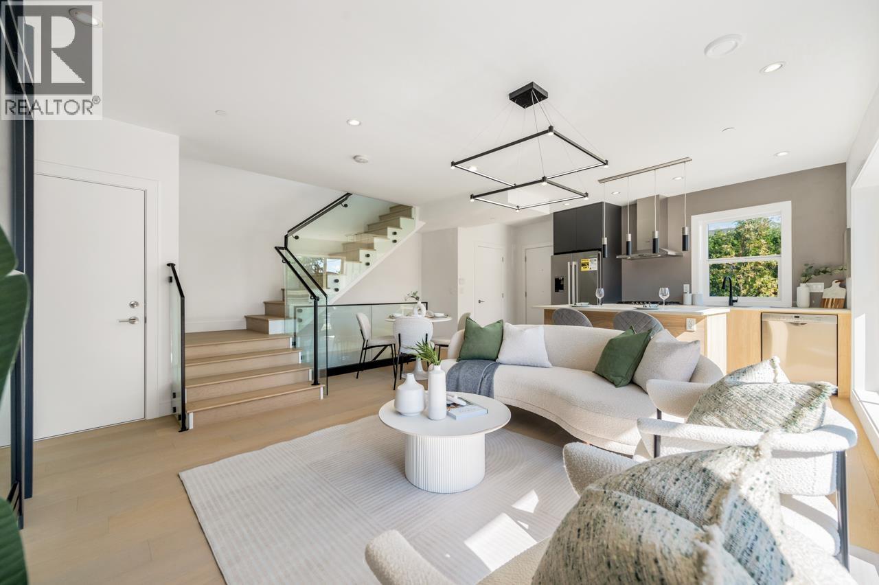 Photo 21 of 7359 Oak Street, Vancouver BC