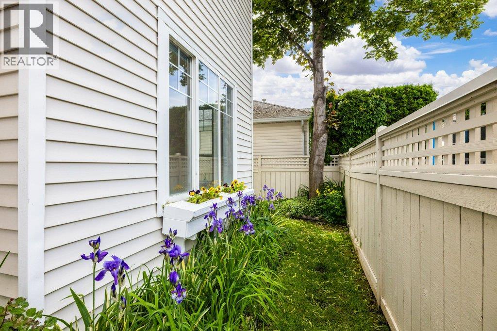 365 665 Cook Road, Kelowna