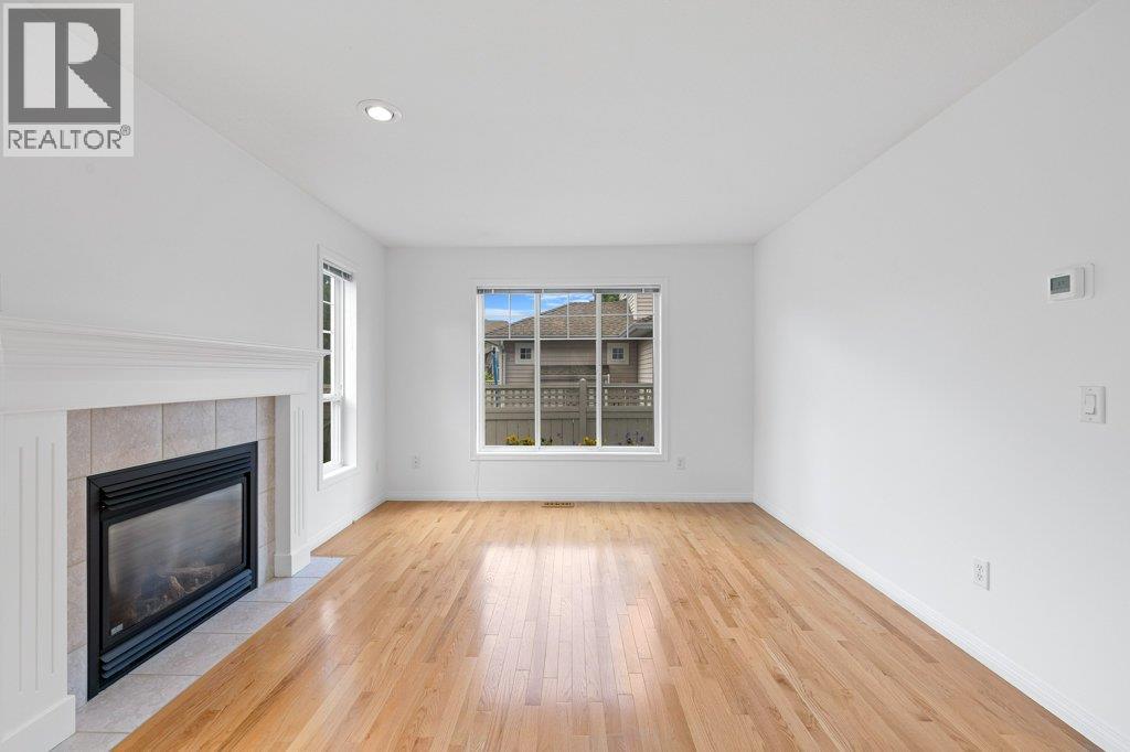 365 665 Cook Road, Kelowna
