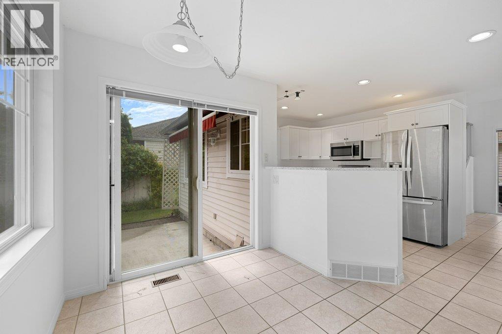 365 665 Cook Road, Kelowna