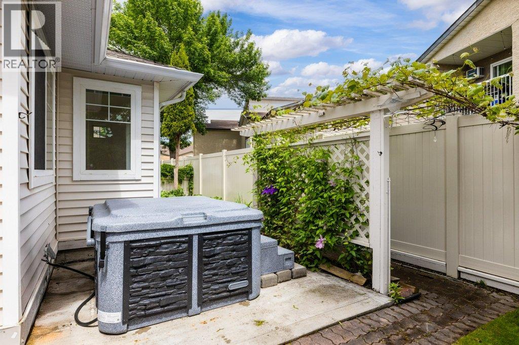 365 665 Cook Road, Kelowna