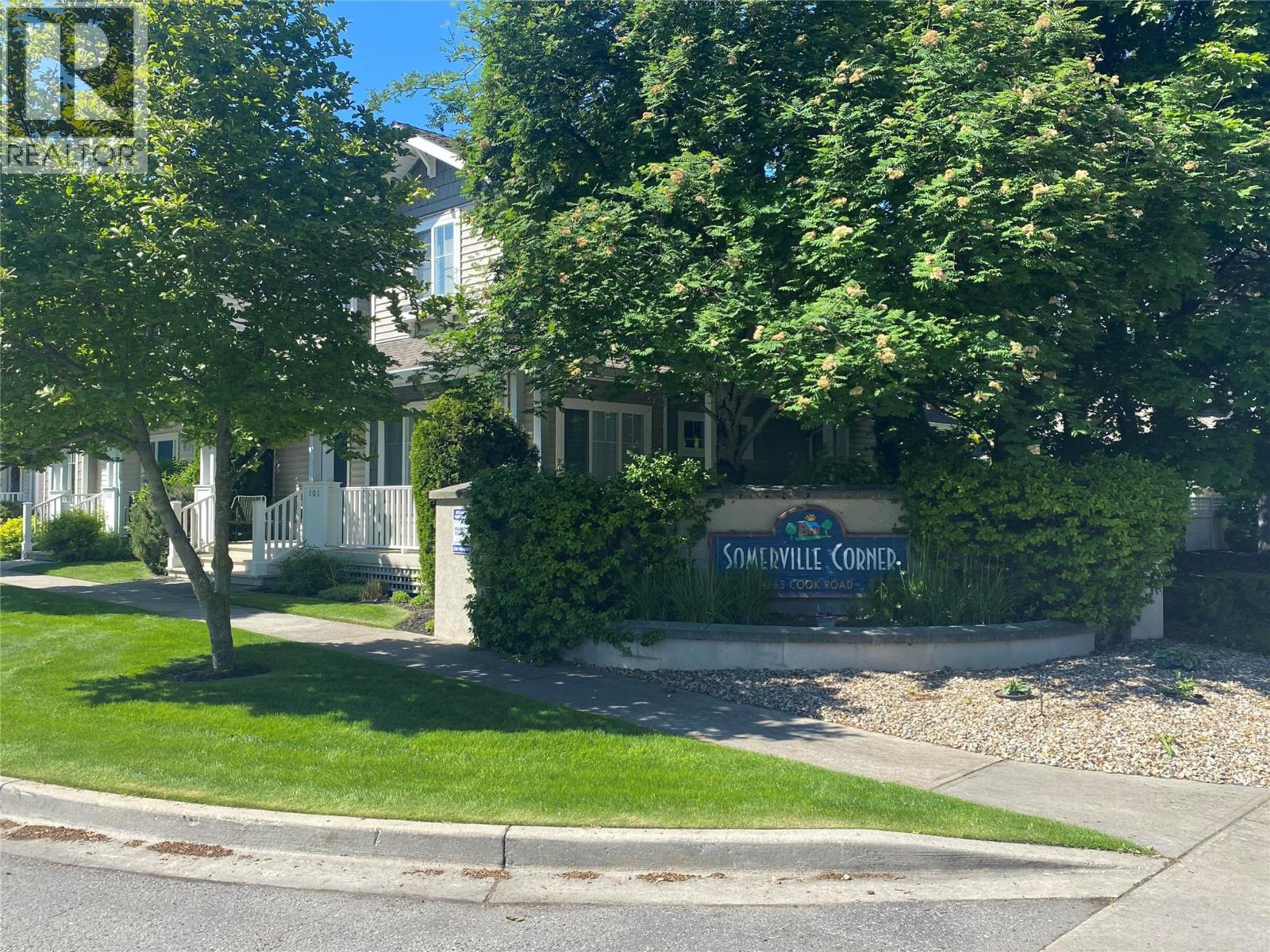365 665 Cook Road, Kelowna