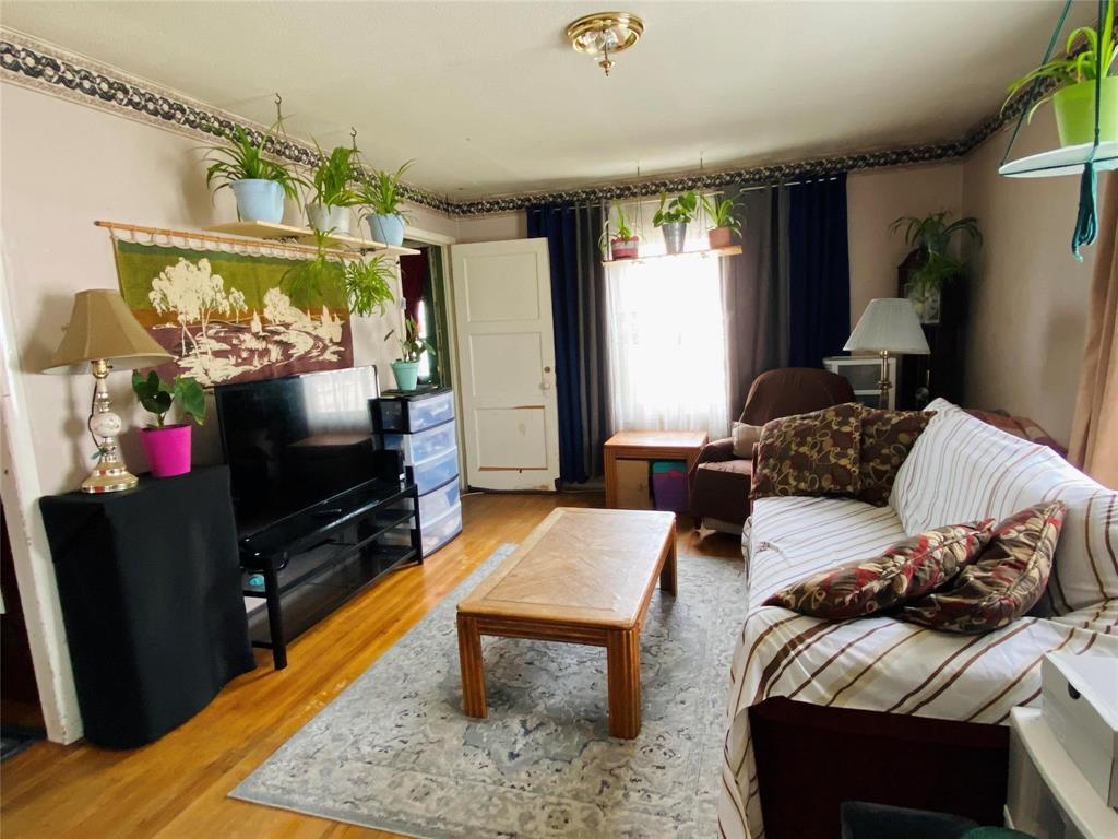 Photo 10 of 1230 Alexander Avenue, Winnipeg MB