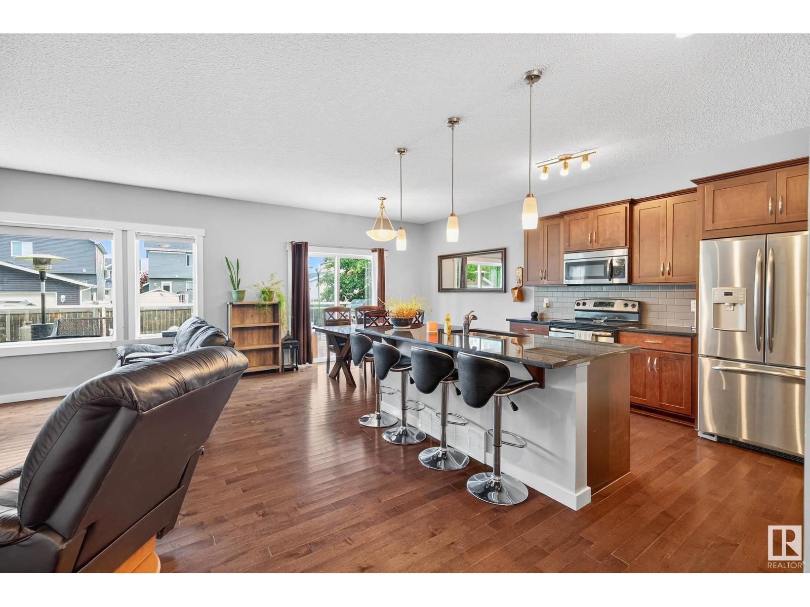 Photo 33 of 237 Sheppard Ci, Leduc AB