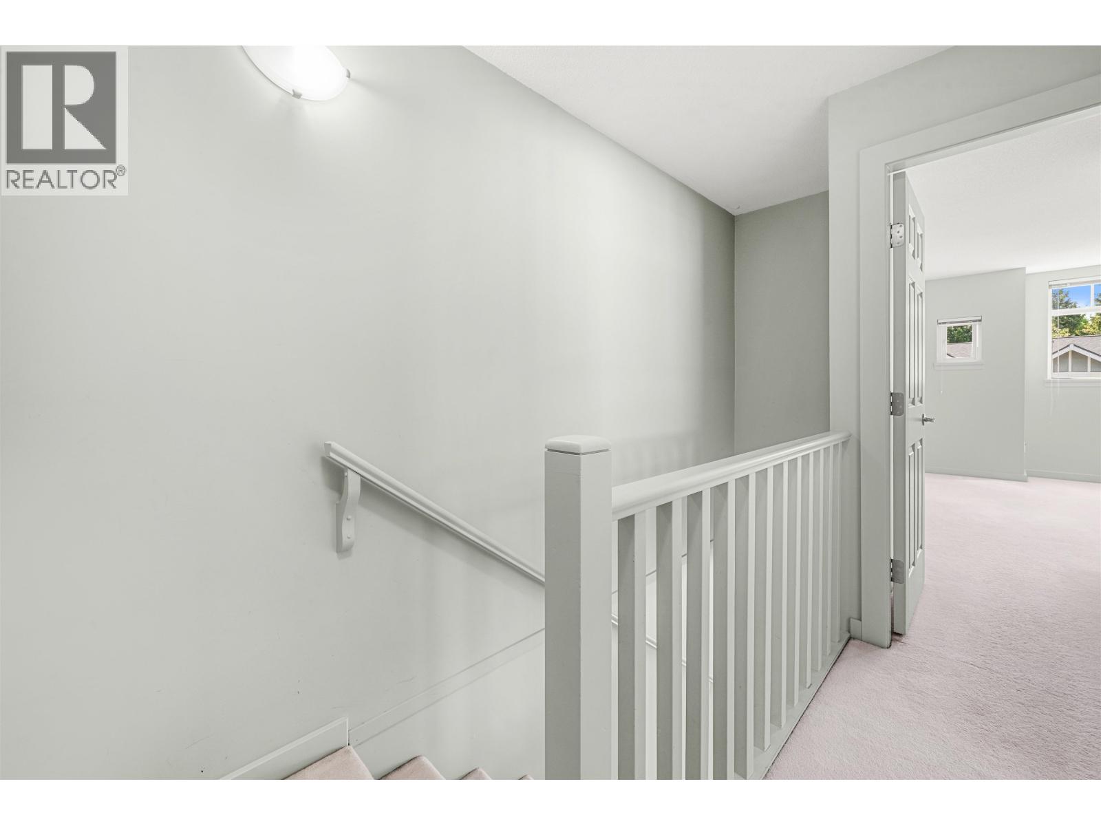 Photo 7 of 3265 Clermont Mews, Vancouver BC
