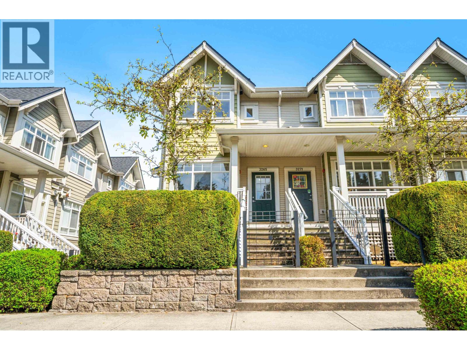 Photo 5 of 3265 Clermont Mews, Vancouver BC