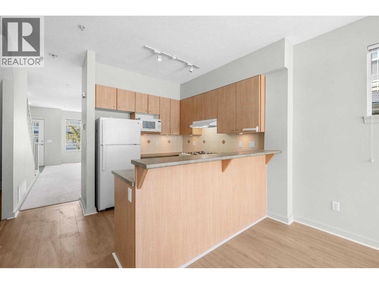 Photo 20 of 3265 Clermont Mews, Vancouver BC
