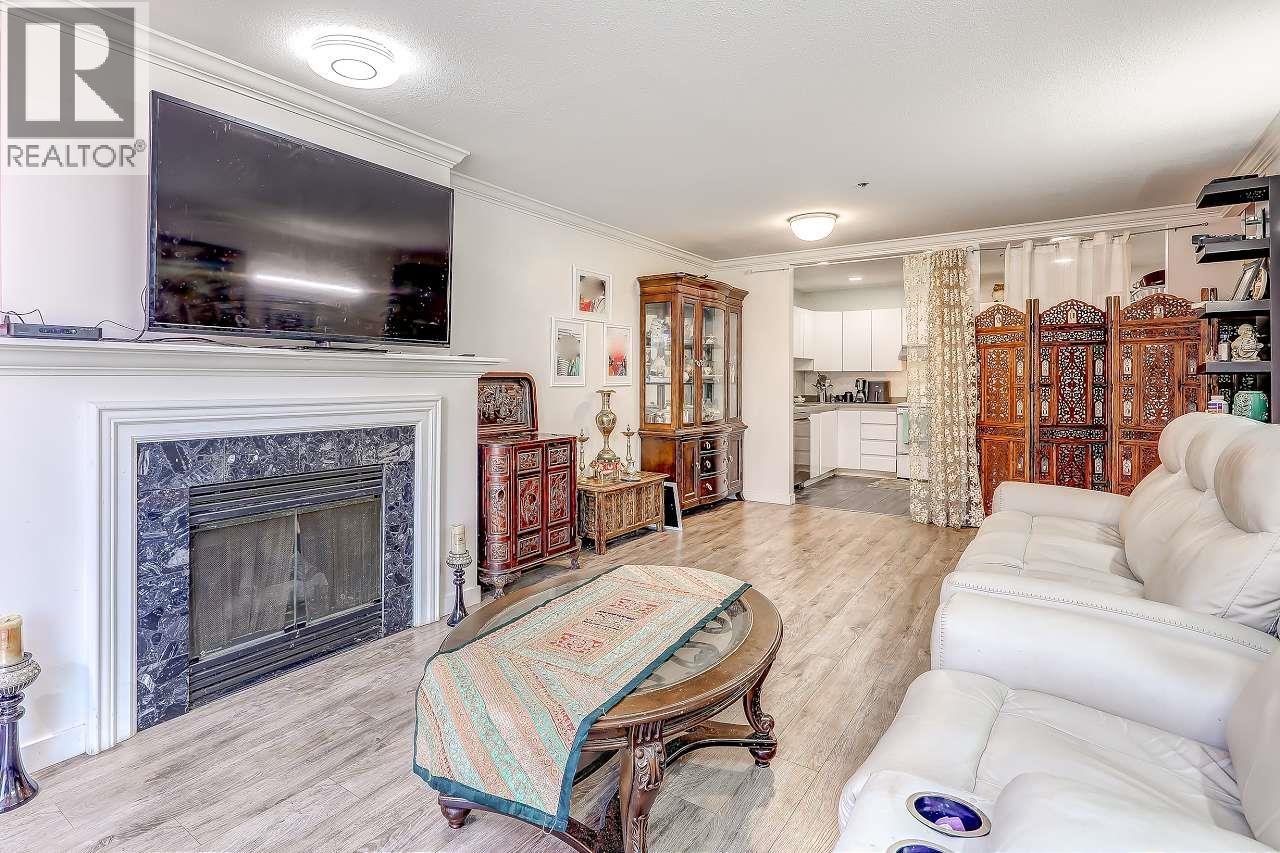 Photo 11 of 7 7633 St Albans Road, Richmond BC