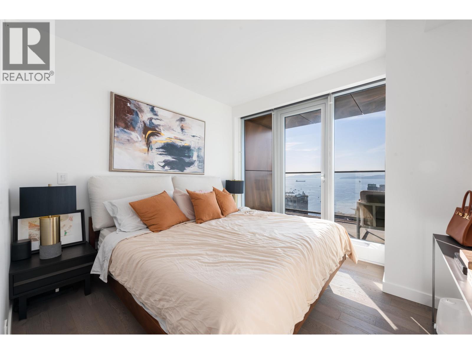 Photo 10 of 3906 1480 Howe Street, Vancouver BC