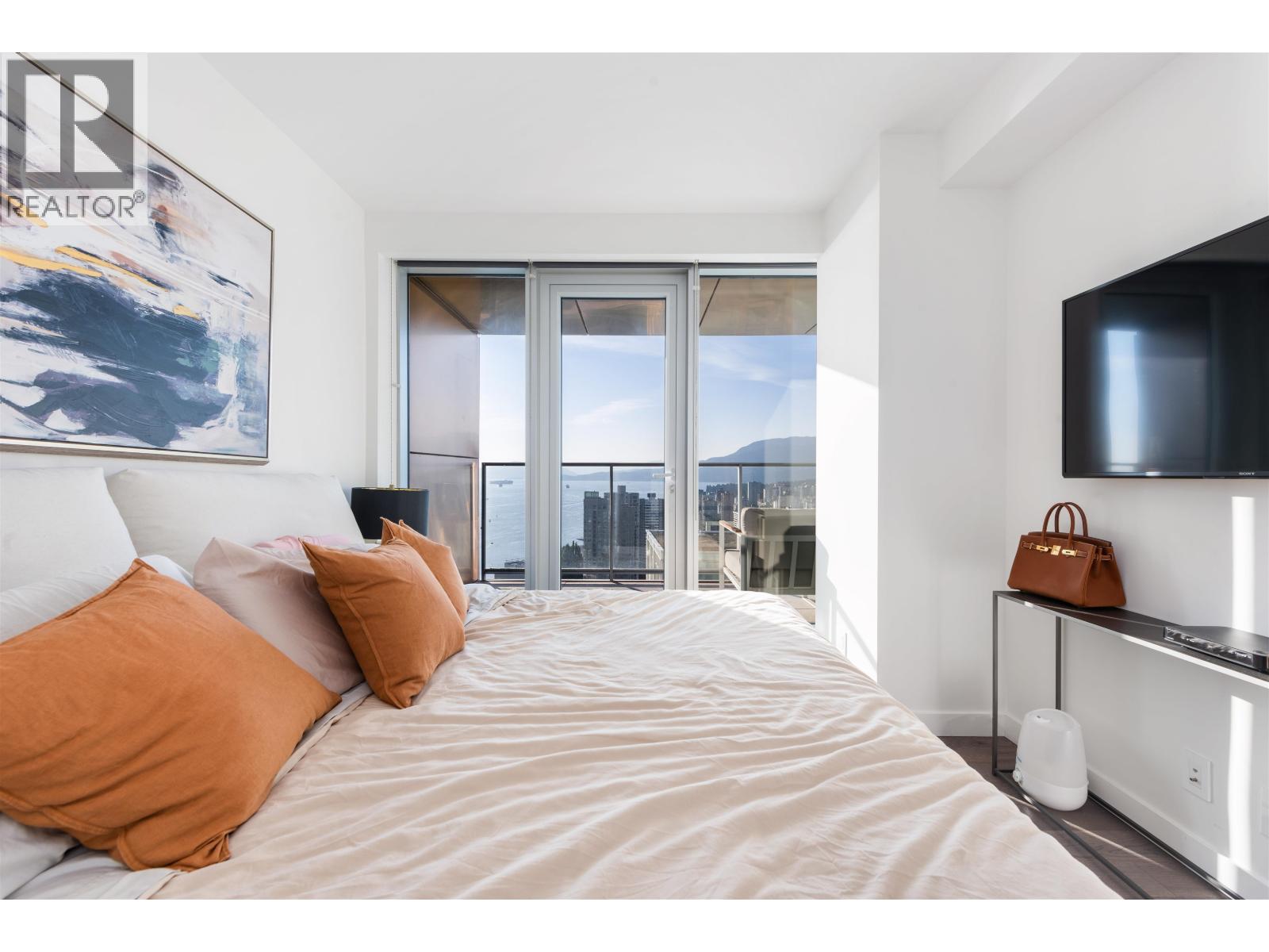 Photo 11 of 3906 1480 Howe Street, Vancouver BC