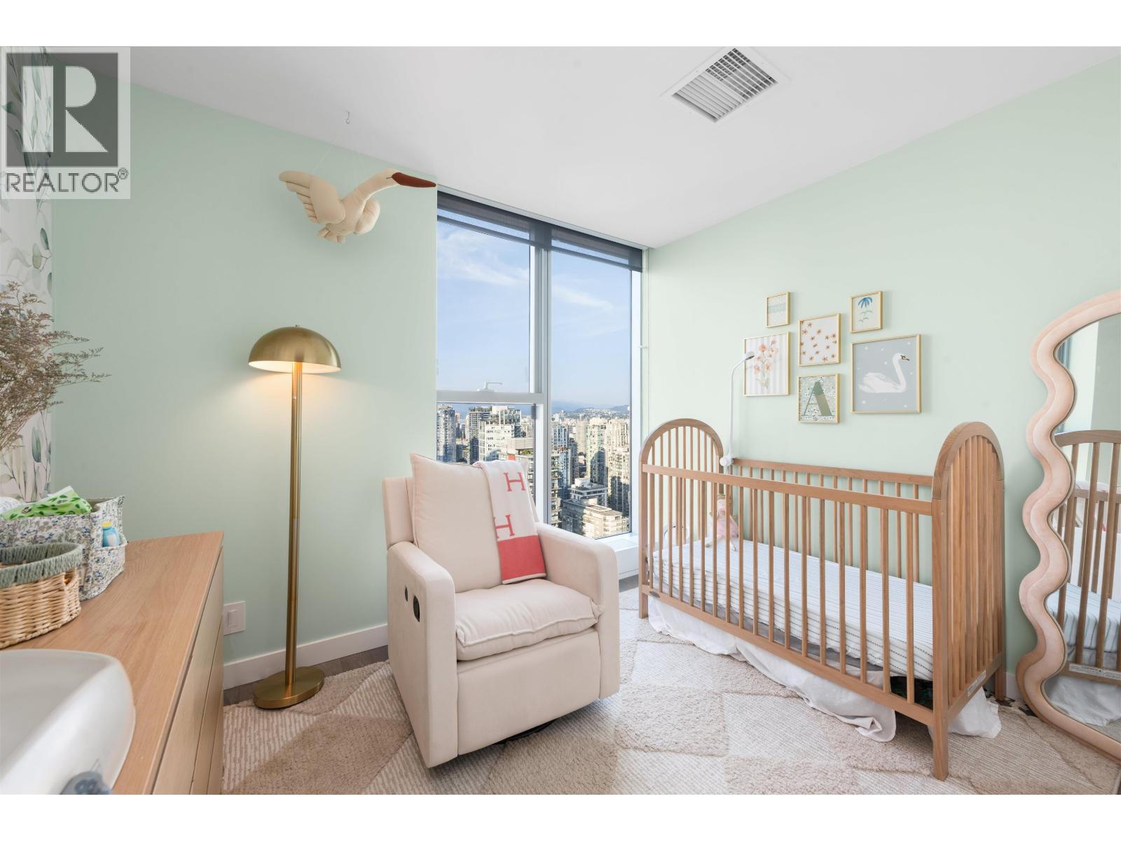 Photo 15 of 3906 1480 Howe Street, Vancouver BC