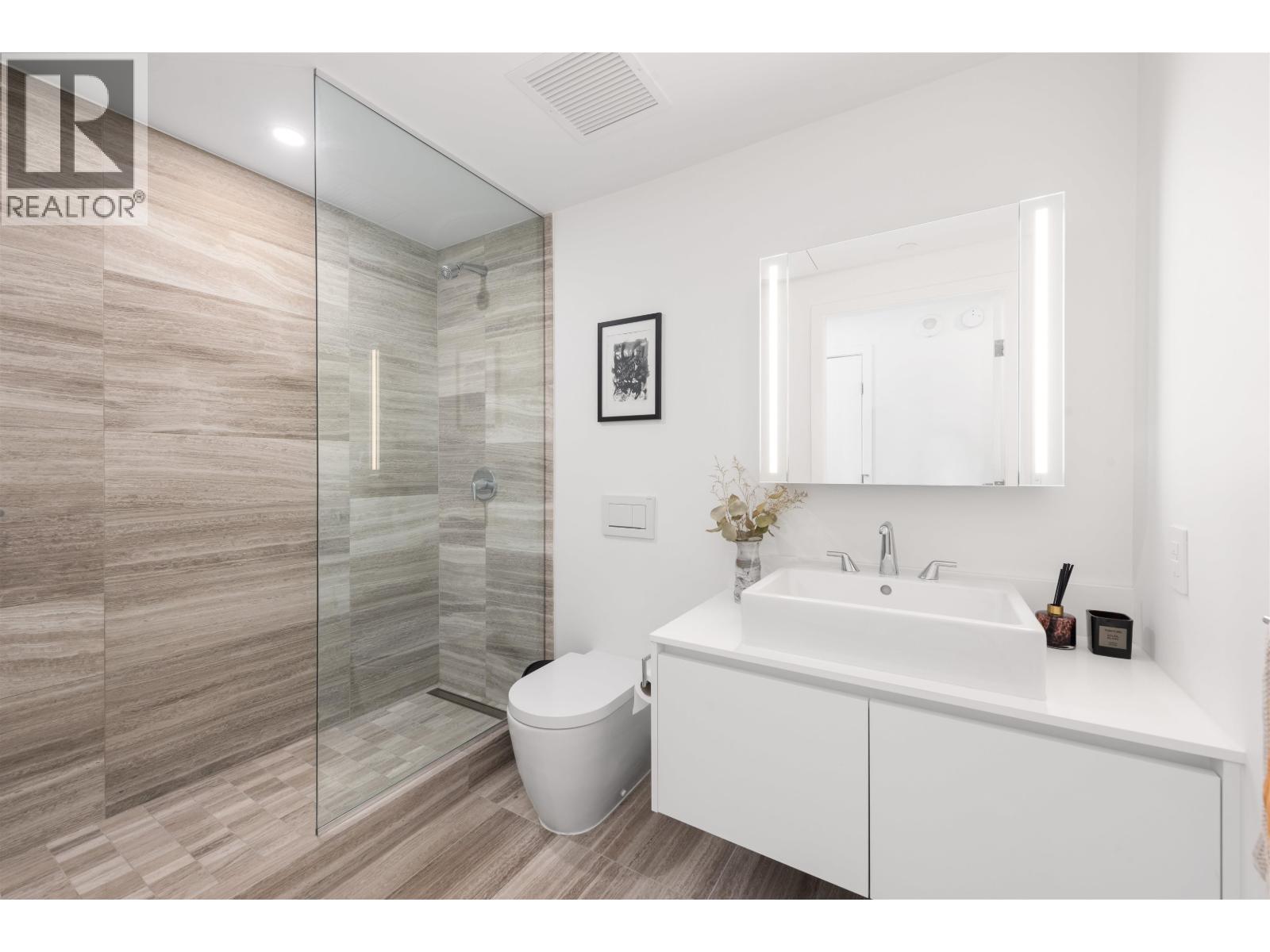 Photo 17 of 3906 1480 Howe Street, Vancouver BC