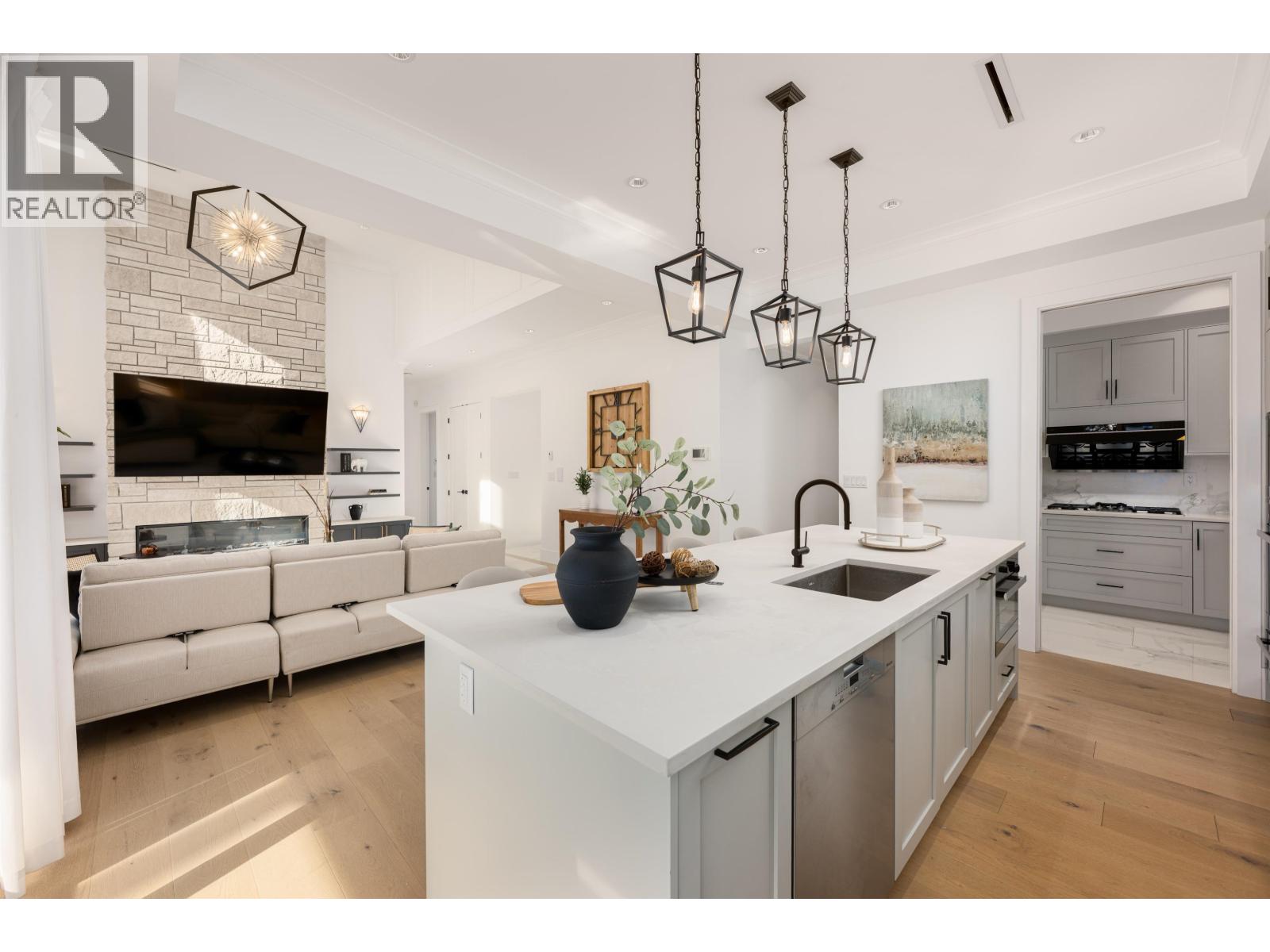 Photo 31 of 5469 Nelson Avenue, Burnaby BC
