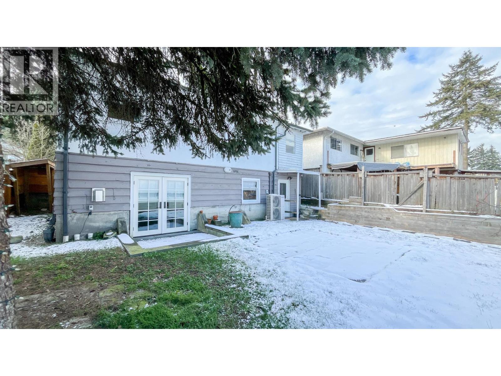 Photo 4 of 414 Wilson Street, New Westminster BC