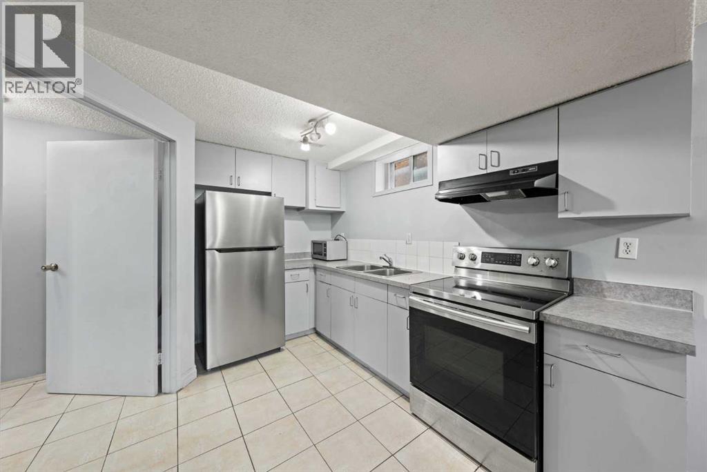 Single Family House Bungalow for Sale in  Penedo Way SE Penbrooke Meadows Calgary 