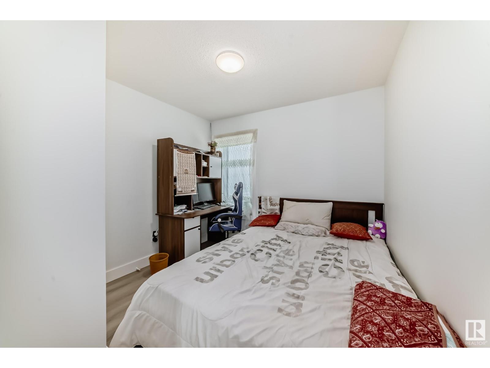 Photo 19 of G 2740 Blatchford Rd Nw, Edmonton AB