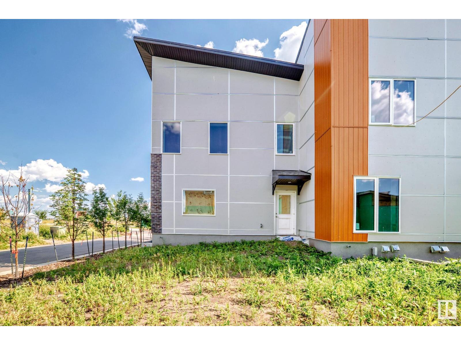 Photo 29 of G 2740 Blatchford Rd Nw, Edmonton AB