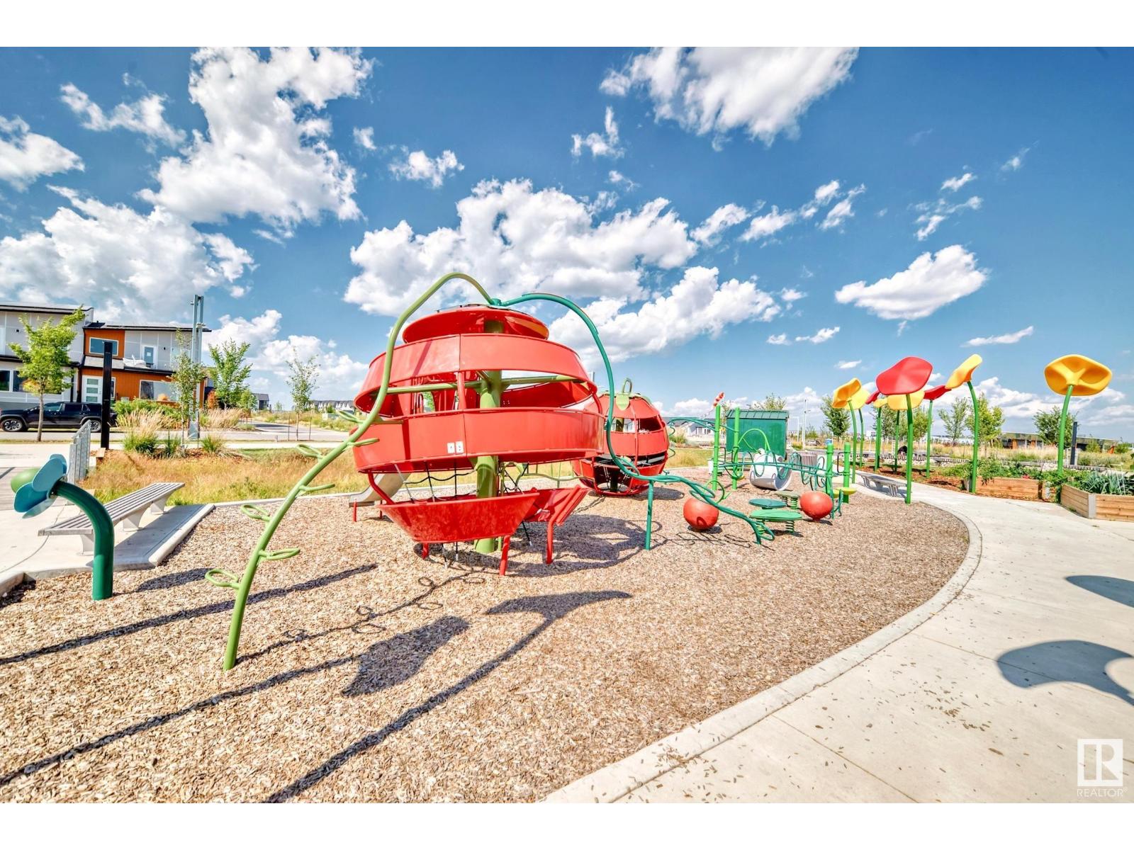 Photo 33 of G 2740 Blatchford Rd Nw, Edmonton AB