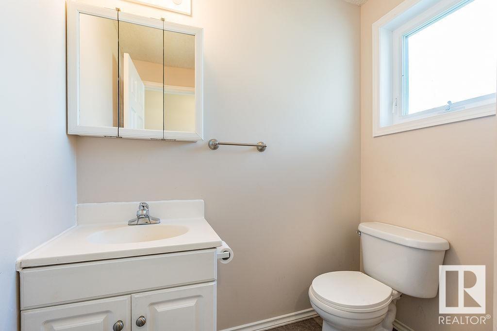 Photo 22 of A 4015 53 St, Wetaskiwin AB