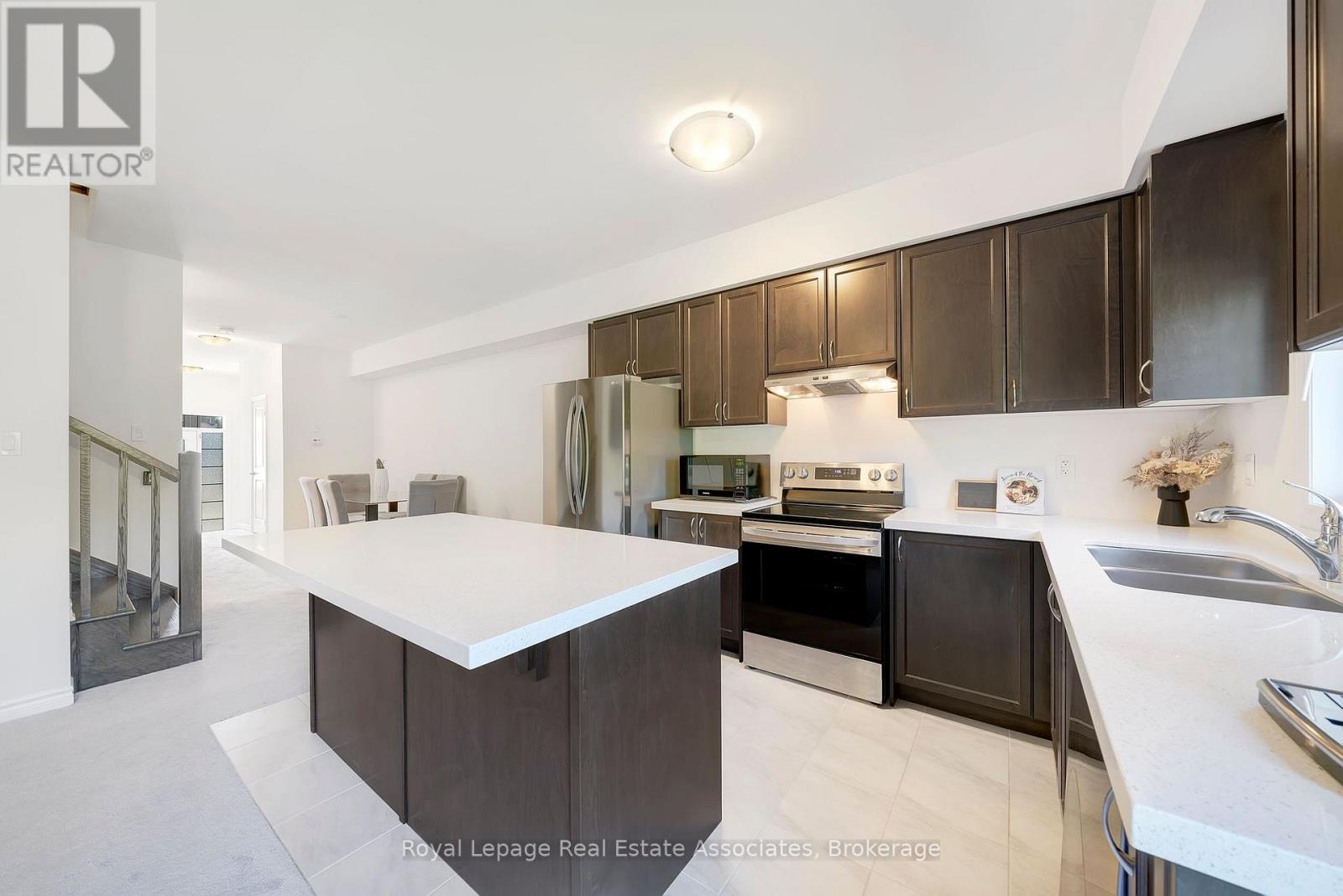 Photo 10 of 85 305 Garner Road W, Hamilton ON