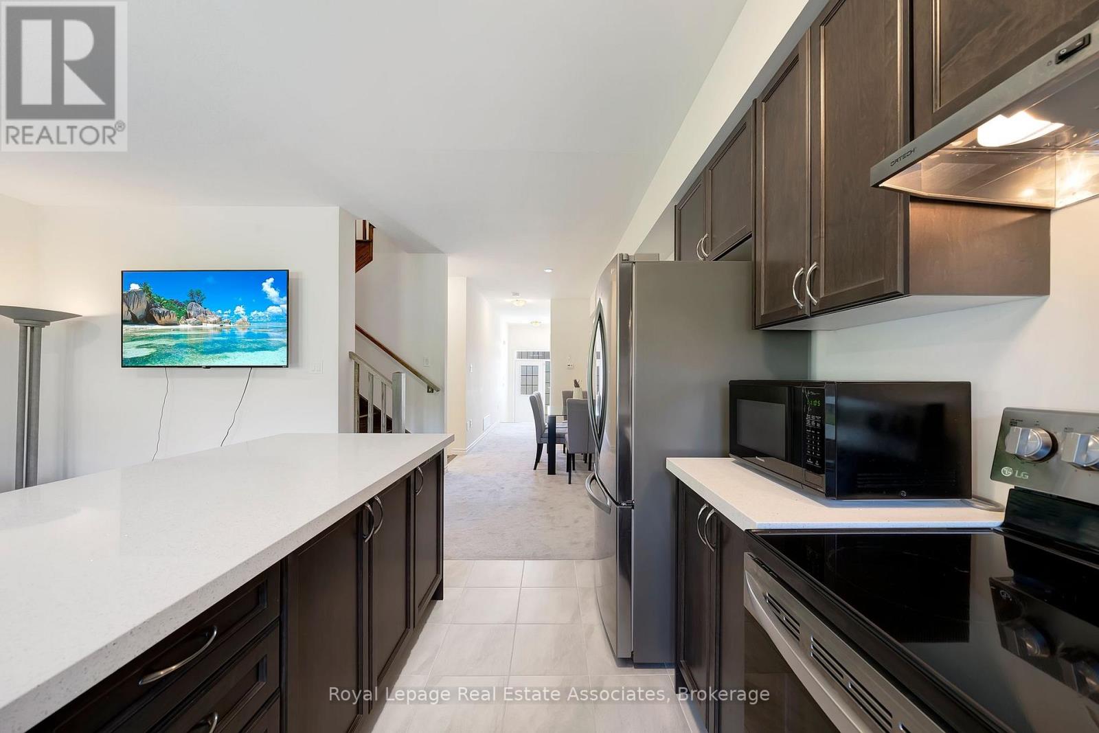 Photo 9 of 85 305 Garner Road W, Hamilton ON