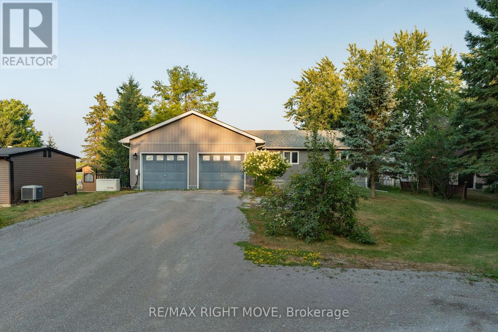 Photo 3 of 35 Cedar Bay Road, Kawartha Lakes ON