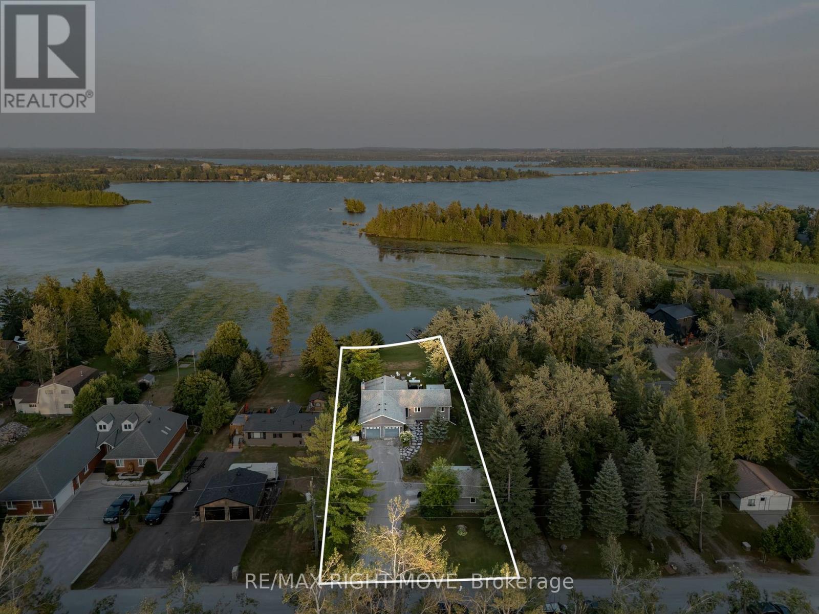 Photo 5 of 35 Cedar Bay Road, Kawartha Lakes ON