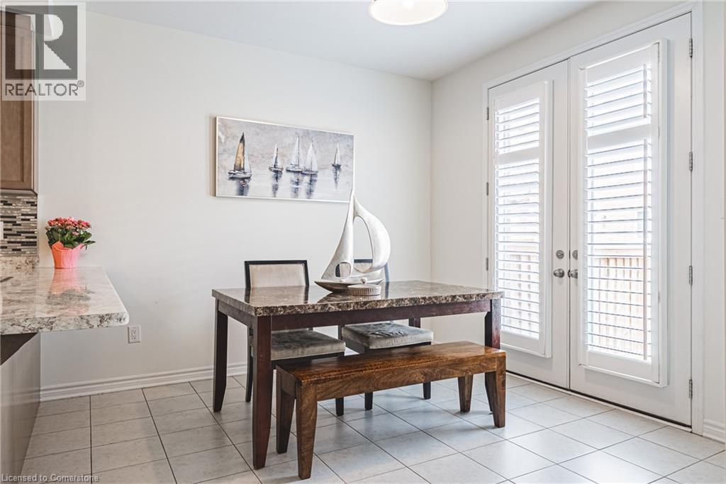 Photo 19 of 728 Kennedy Circle W, Milton ON