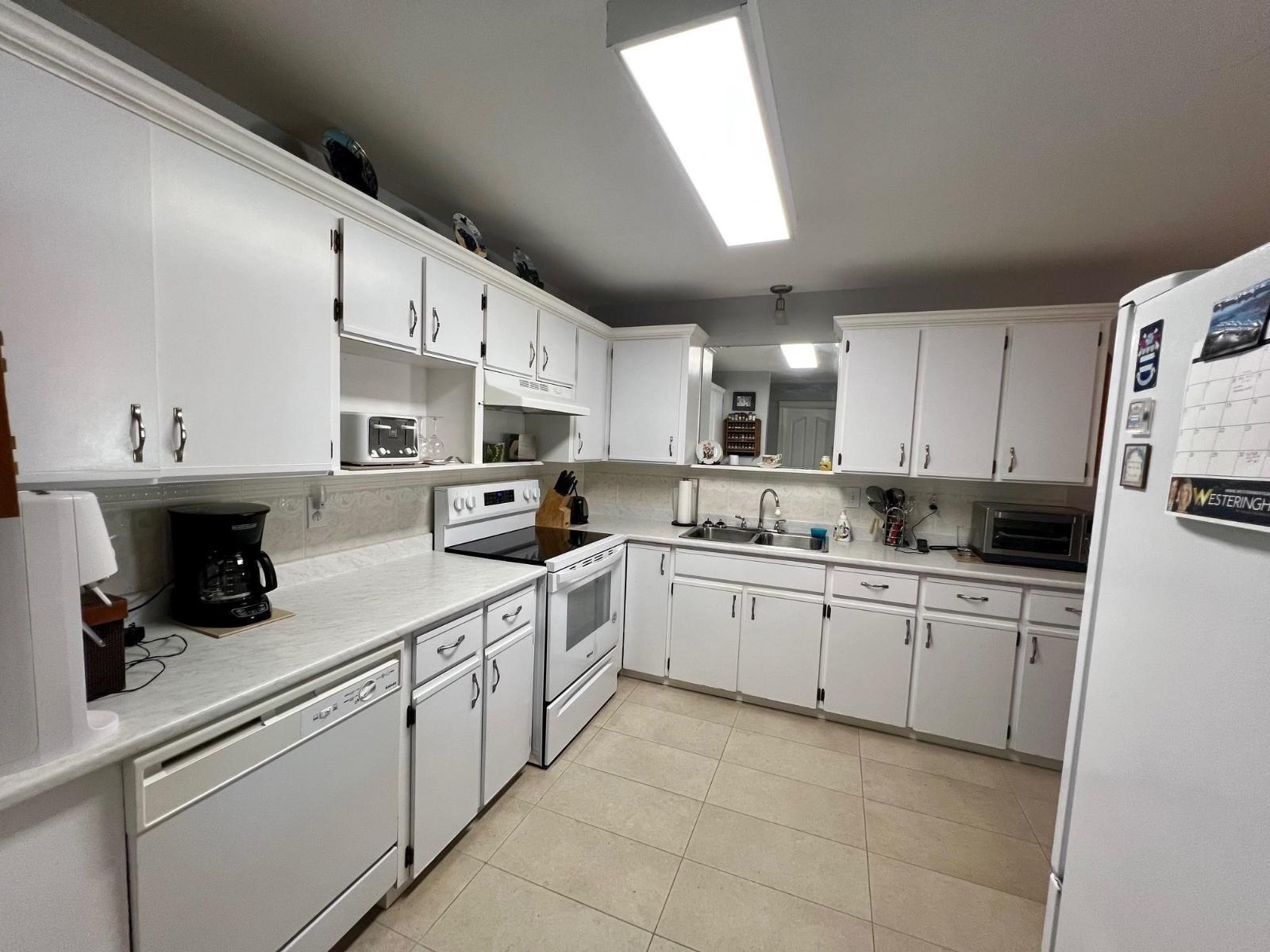 Photo 12 of 207 45660 Knight Road Sardis West Vedder, Chilliwack BC