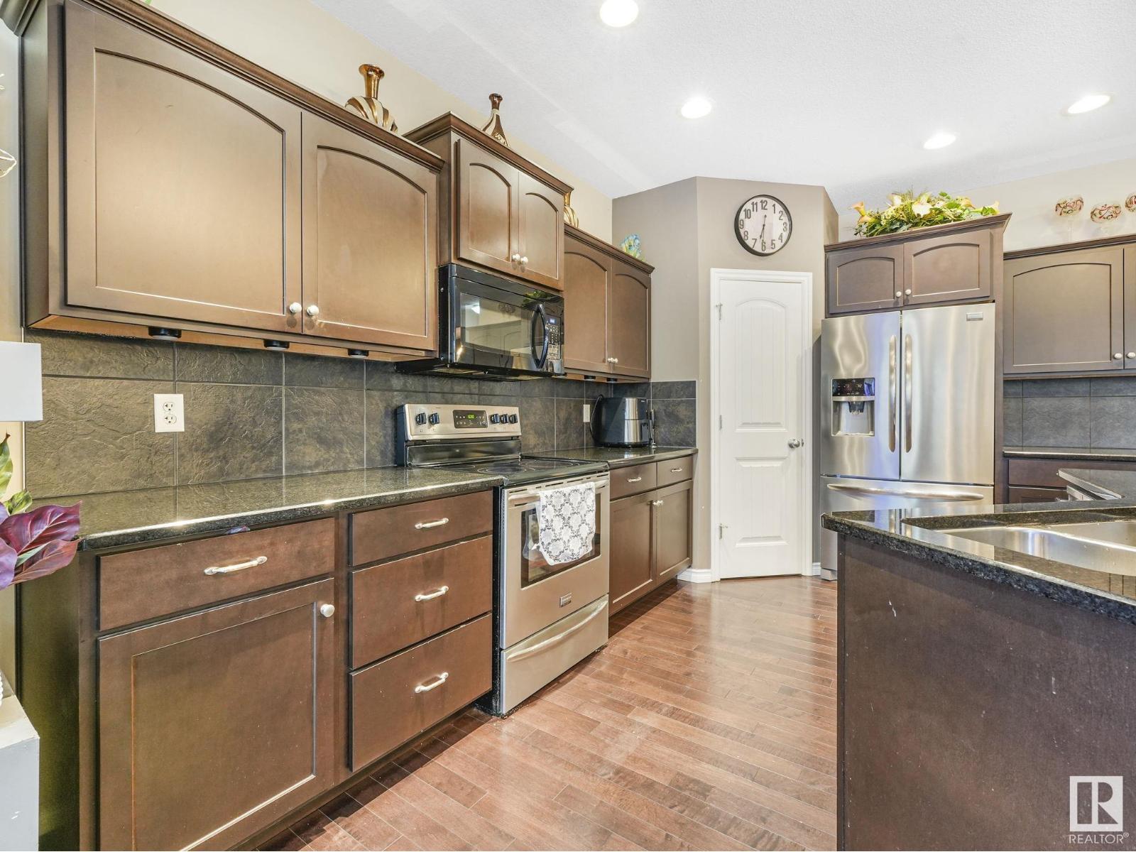 Photo 5 of 6126 17 A Av Sw Sw, Edmonton AB