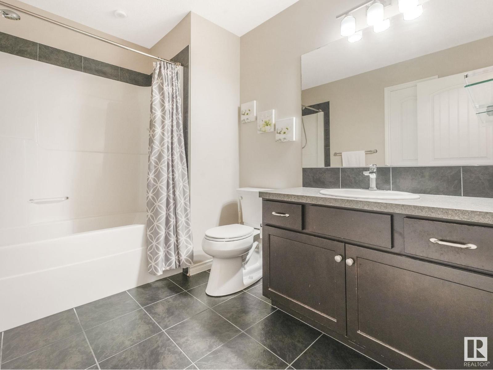 Photo 23 of 6126 17 A Av Sw Sw, Edmonton AB